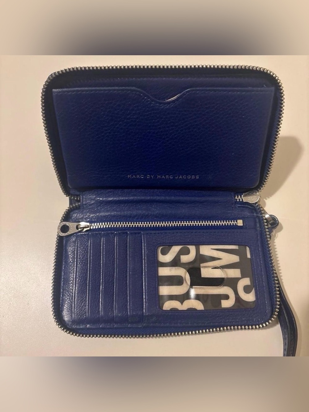 Marc by Marc Jacobs Blue Leather Zip Around Wallet 💙 - Picture 3 of 7